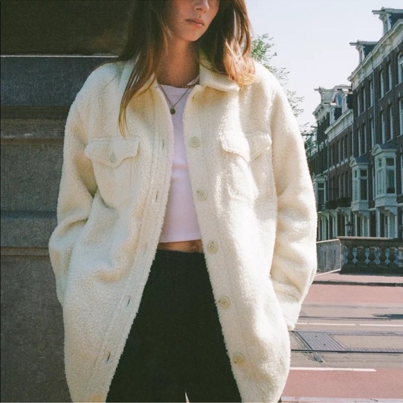 Wilfred Jackets & Blazers - Aritzia Wilfred Free Ganna Shirt Jacket in Sherpa - cream - XXS